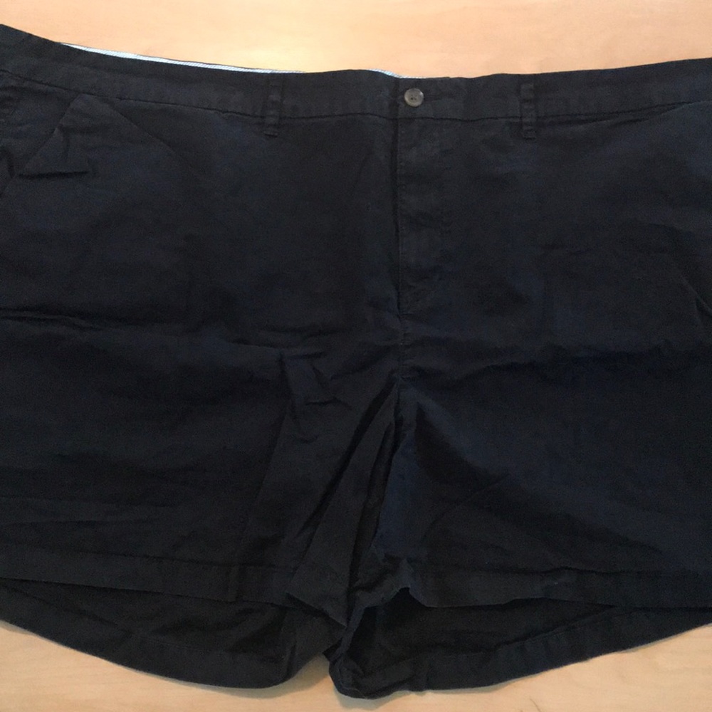 Old Navy Plus 30 shorts/Black